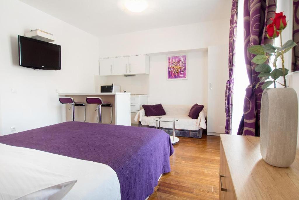 Bed & Breakfast Pino Podstrana Esterno foto