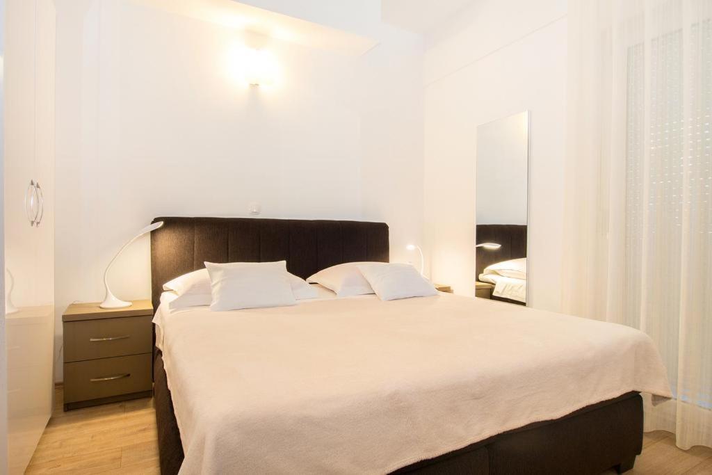 Bed & Breakfast Pino Podstrana Esterno foto
