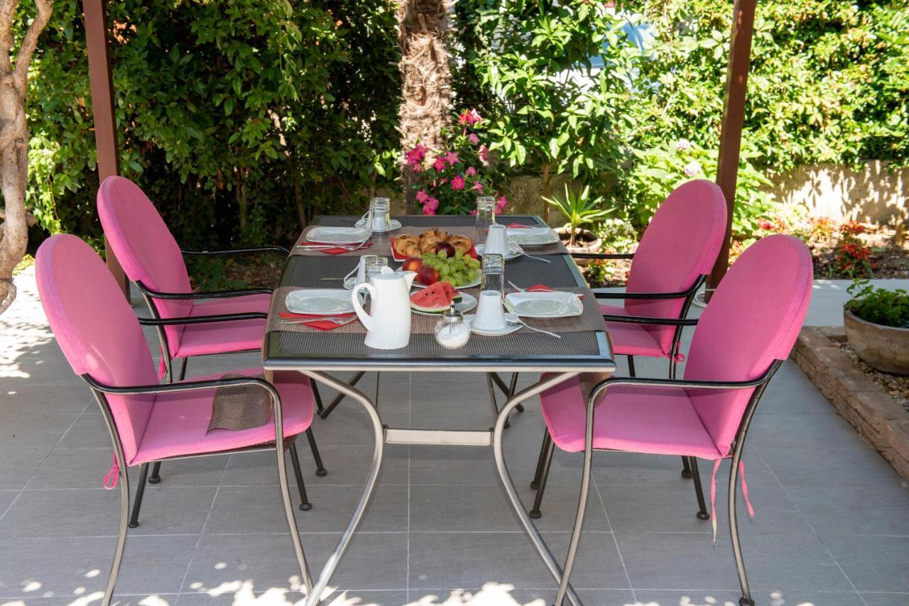 Bed & Breakfast Pino Podstrana Esterno foto